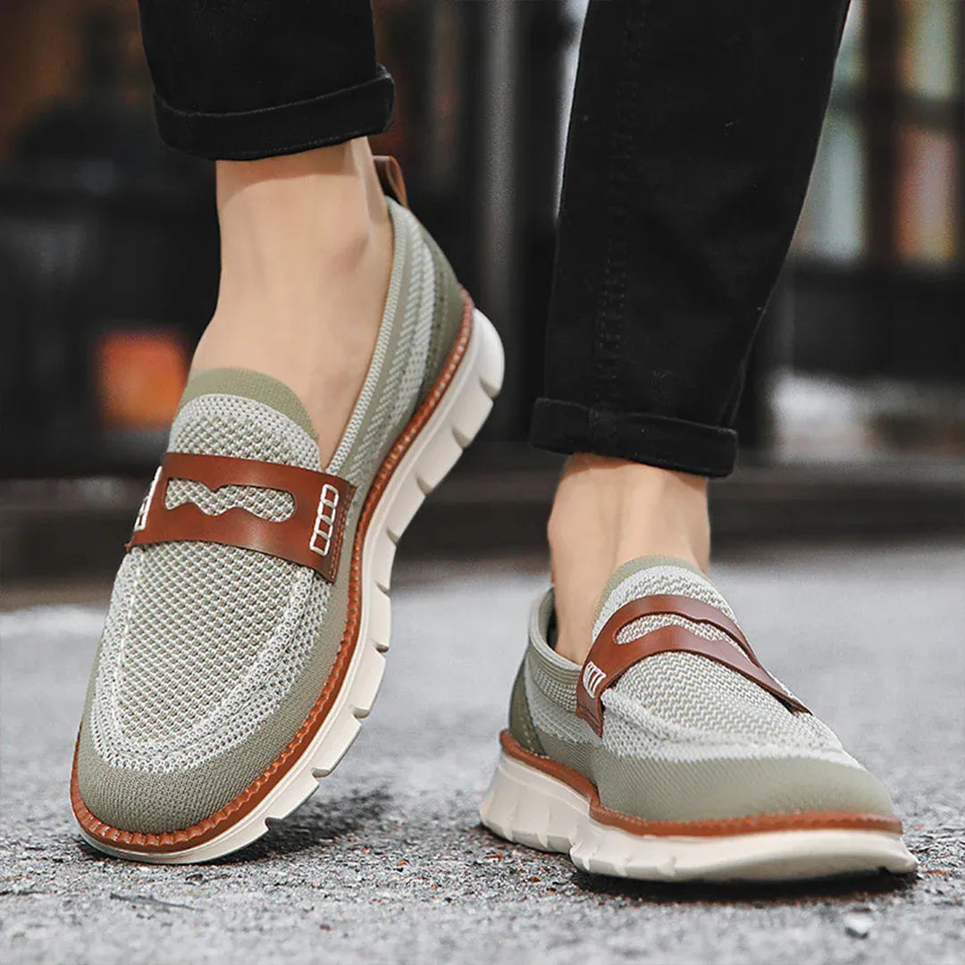 LIGHT CASUAL SLIP-ON SHOES