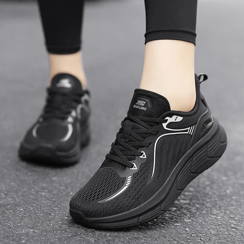 CASUAL LIGHTWEIGHT ORTHOPEDIC SNEAKERS