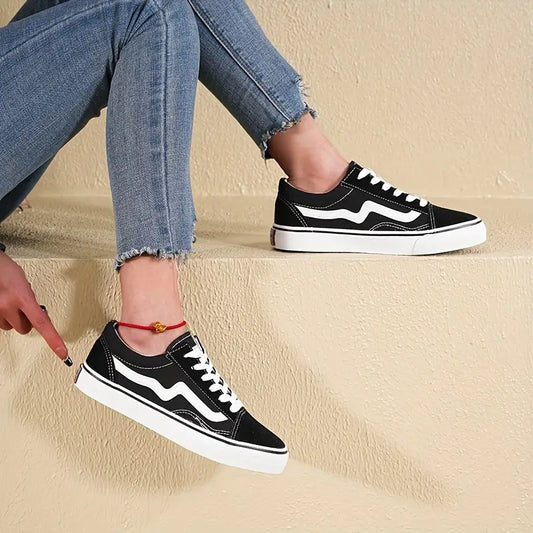 BREATHABLE CASUAL FASHION SNEAKERS