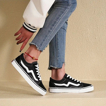 BREATHABLE CASUAL FASHION SNEAKERS