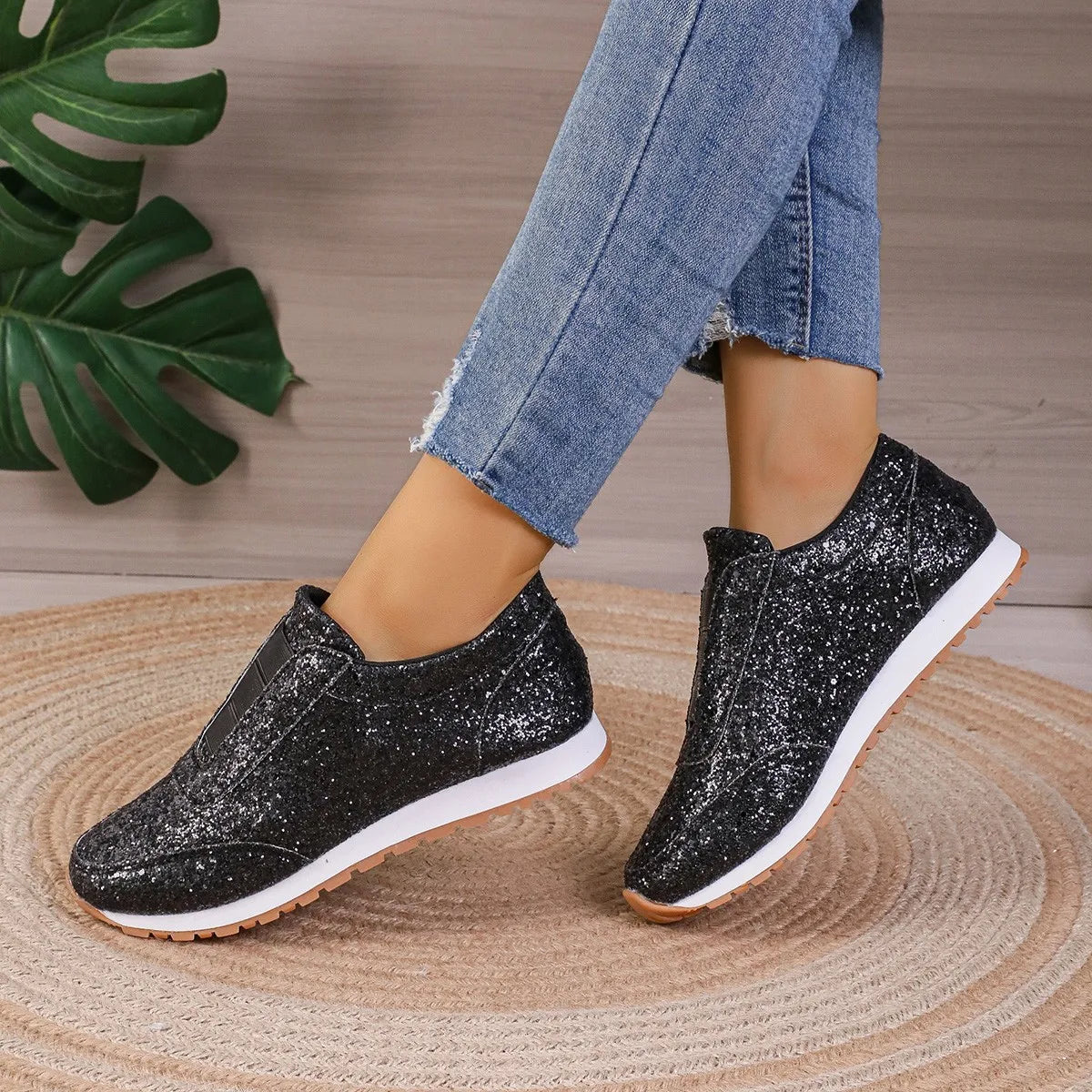 COMFORTABLE STYLISH ORTHOPEDIC SNEAKERS