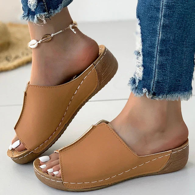 Versatile and comfy orthopedic Sandals