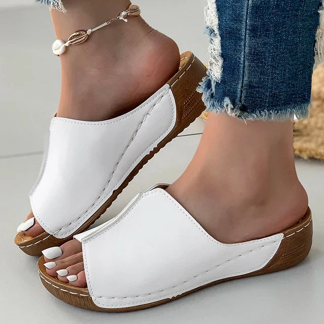 Versatile and comfy orthopedic Sandals