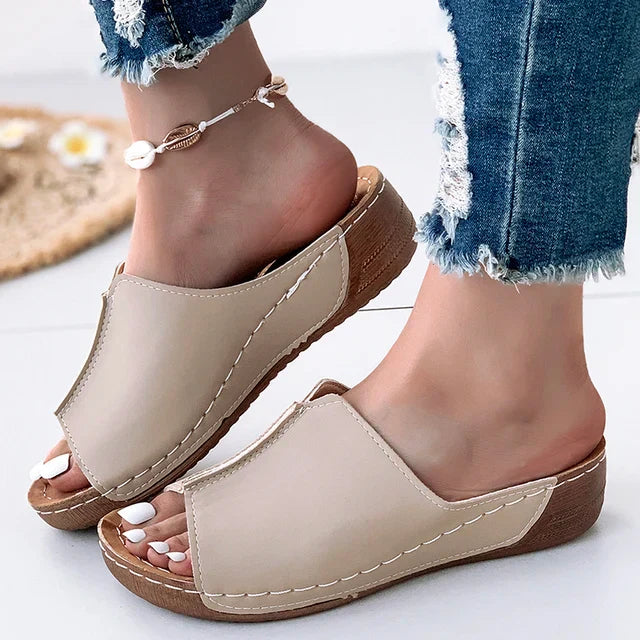 Versatile and comfy orthopedic Sandals