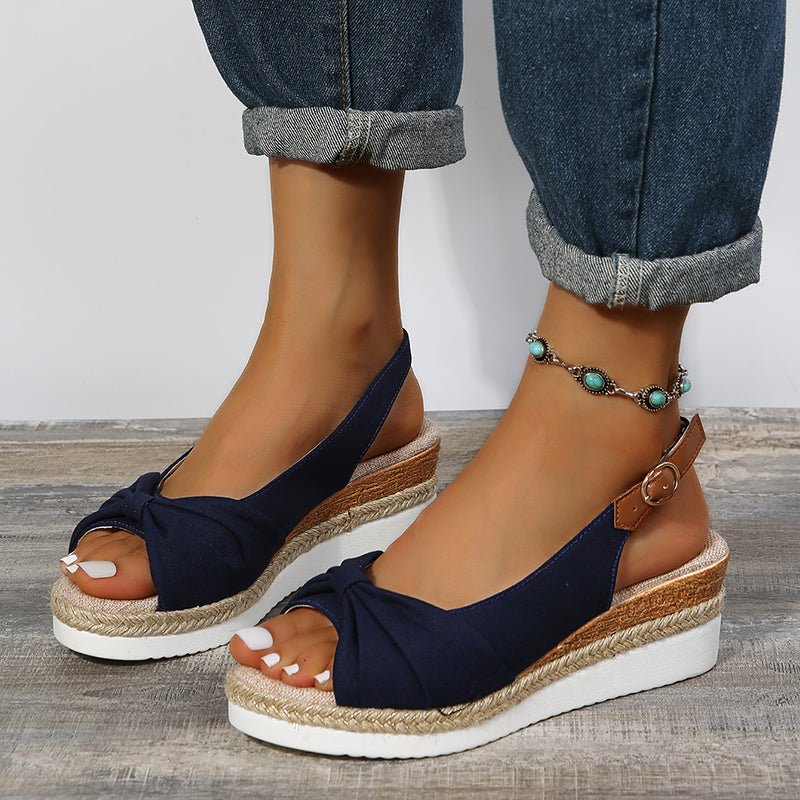 Effortless and casual orthopedic Sandals