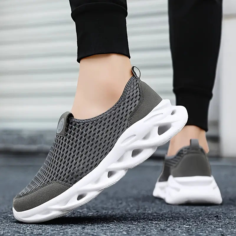 MESH BREATHABLE ORTHOPEDIC SNEAKERS