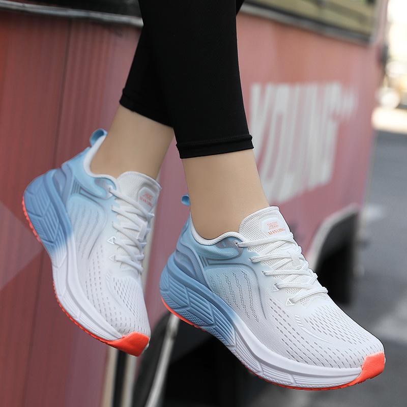 CASUAL LIGHTWEIGHT ORTHOPEDIC SNEAKERS