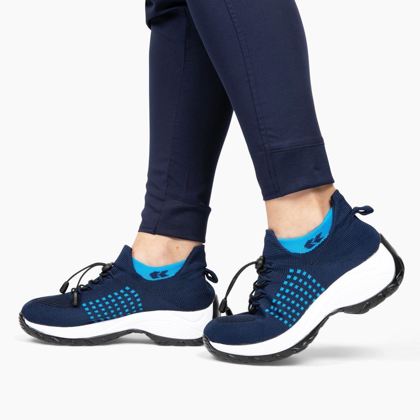 ORTHOPEDIC SNEAKERS WITH STRETCHABLE CUSHION 2024