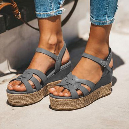 Simple orthopedic Sandals