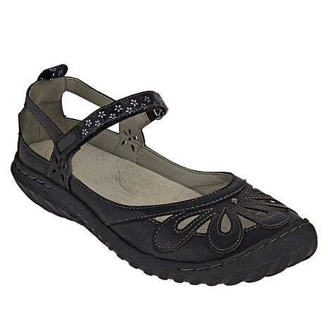 Round-Out Breathable Flat Sandals
